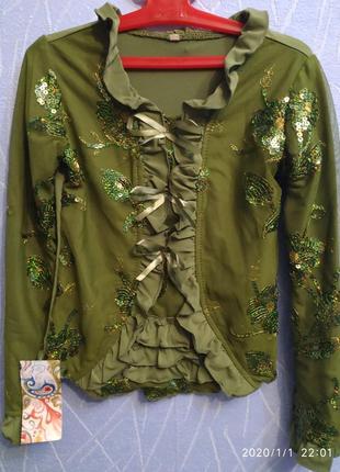 Блузка новая на девочку на рост 134 см