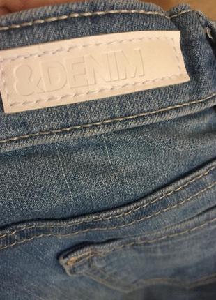 Шикарні джинсіки з потертостями та рваностями прошитими, бренд h&m для дівчинки 2-3 р/98см8 фото