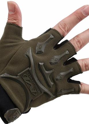 Тактические перчатки mechanix wear короткопальцевые утеплённые с защитой на косточки зелёные one size