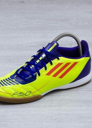 Футзальні кросівки, бампи adidas f10. устілка 25 см