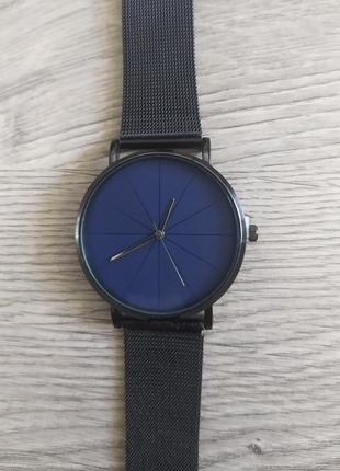 Классические мужские бизнес-часы  с черным  сетчатым ремешком4 фото