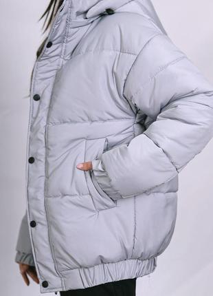 Куртка женская зимняя оверсайз quadro с капюшоном серая пуховик женский теплый короткий3 фото