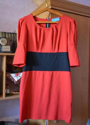 Красное элегантное платье с молнией сзади1 фото