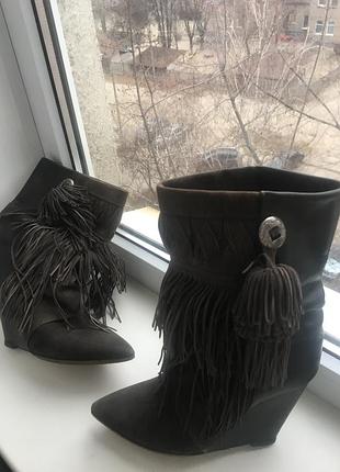 Шикарные брендовые сапожки