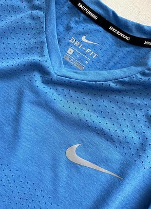 Футболка чоловіча nike