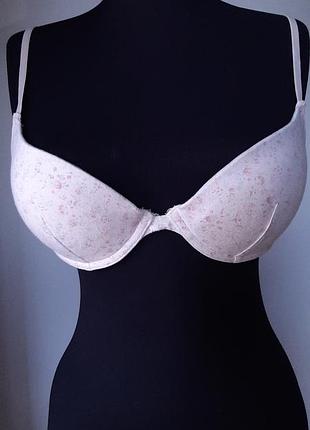 Бюстгалтер