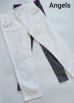 Женские белые укороченные джинсы со стразами от бренда angels