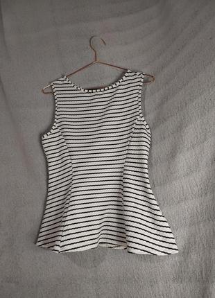Женственная блуза годит в полоску с баской1 фото