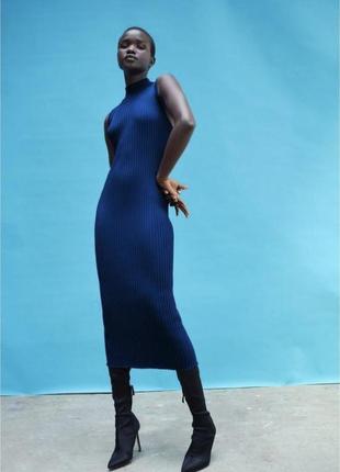 Трикотаж синее платье миди в рубчик zara цвет синий длинный