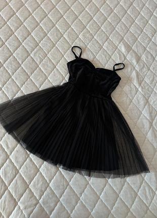 Красивое мини платье