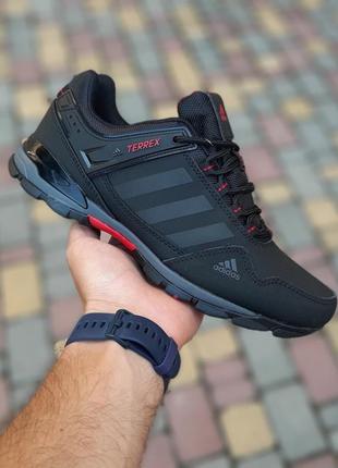 Чоловічі осінні кросівки adidas terrex чорні з червоним модні кросівки адідас терекс нубук