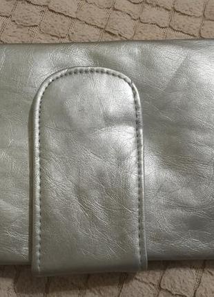 Оригинальная серебристая сумочка клатч barrats   англия3 фото