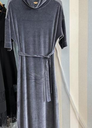 Велюровое платье deha, италия. размер s-m. идеальное состояние.1 фото