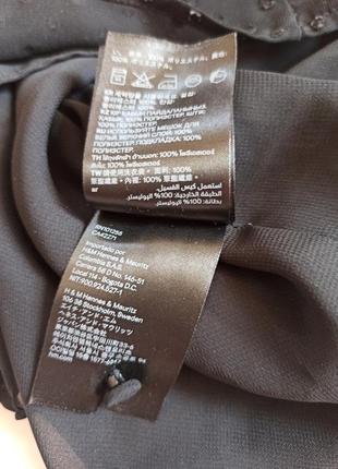 Черная шифоновая блуза с объемными ярусными рукавами и пуговицами на спине6 фото