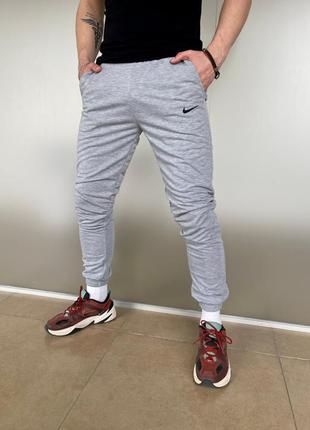 Качественные спортивные штаны nike1 фото