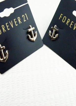 Сережки-гвоздики forever 21 якоря 2 кольори2 фото