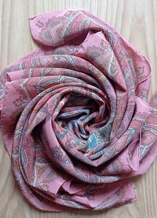 Хустка pertegaz