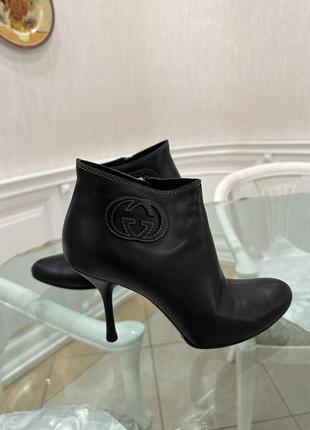 Ботильйони gucci