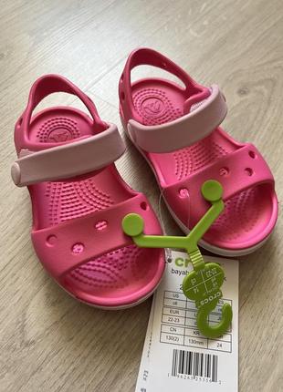 Сандалі crocs