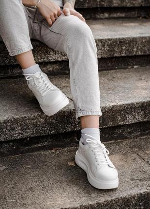 Белые кожаные кеды распродаж наличия,белые женские кеды из итальянской кожи,32-41 р.р.