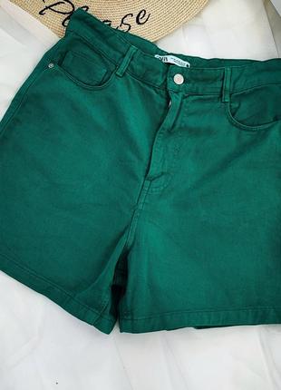 Зеленые джинсовые шорты zara