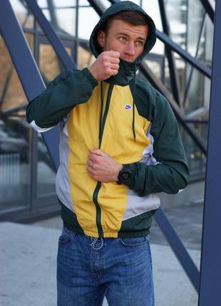Чоловіча водонепроникна вітровка мужская демисезонная куртка ветровка nike heritage9 фото