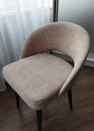 Стілець обідній