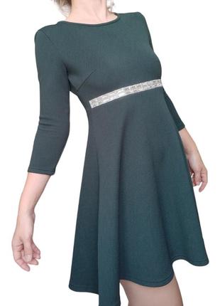 Платье montella s/44 зумрудное с камушками