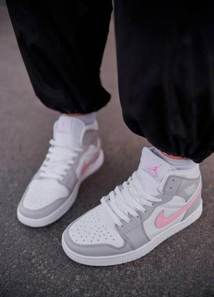 Кроссовки nike air jordan1 фото