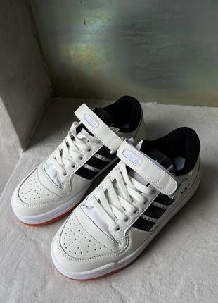 Кроссовки adidas forum low white black9 фото