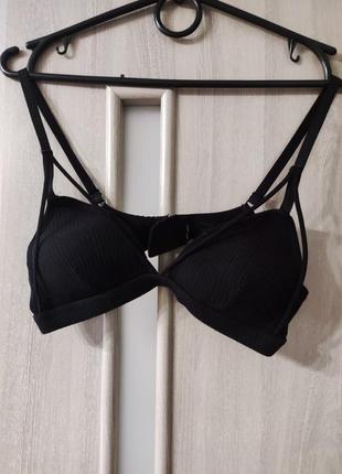 Чорний бюстгальтер, трикотажний бюстгальтер