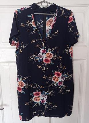 Милое платье в цветочки