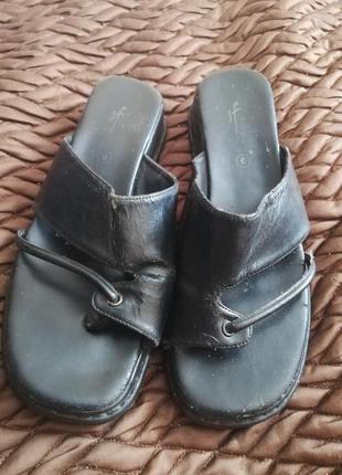 Продам шлепки.