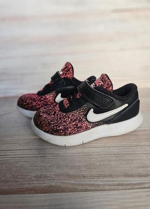 Nike кросівки для дівчинки3 фото