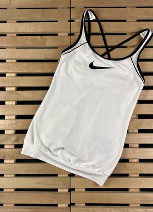 Женская майка nike dri-fit в размере xs