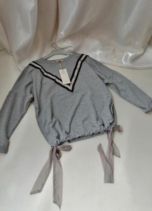 Дуже класний світшот туреччина розмір l-xxl напівобхват грудей 60 см довжина 61 см є кишені внизу тя8 фото