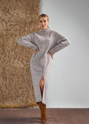 Комфортное вязаное платье1 фото