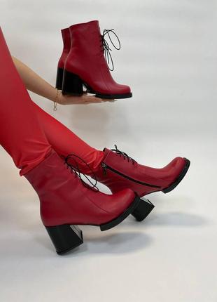 Ботинки из натуральной итальянской кожи и замши женские на каблуке7 фото