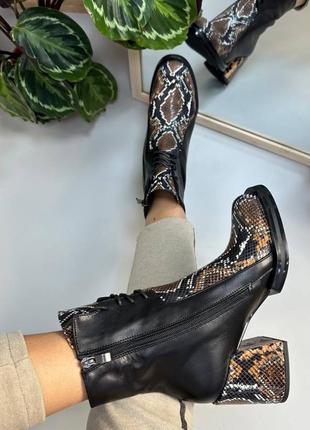 Ботинки из натуральной итальянской кожи и замши женские на каблуке2 фото
