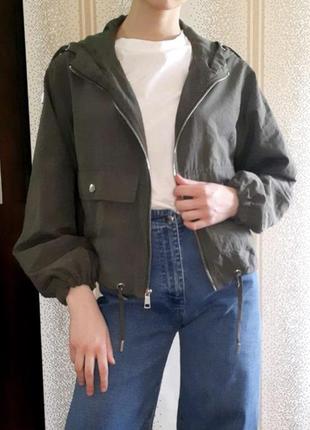 Зелена вітровка / дощовик/легка куртка