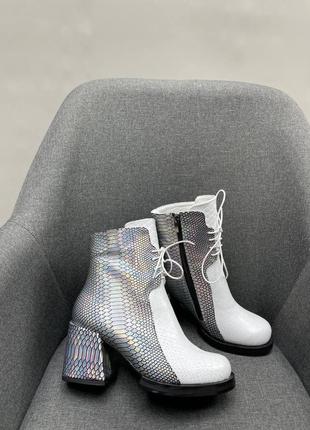 Эксклюзивные ботинки из итальянской кожи и замши женские на каблуке2 фото