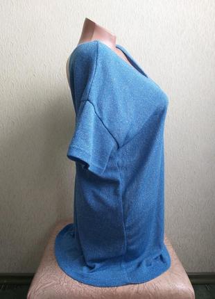 Теплая, вязаная футболка. туника с открытой спиной. пуловер. королевский синий, голубой, люрекс.3 фото