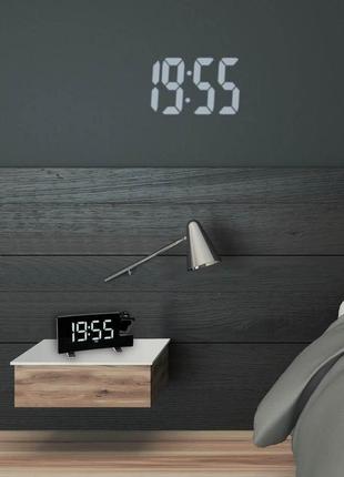 Проекционные часы с fm-радио и usb зарядкой tfa (60501502)