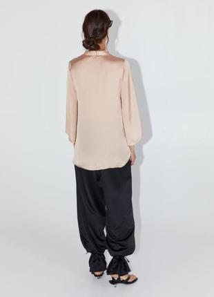 Сатинова атласна блузка ✨zara✨ блуза з V-подібним вирізом кремова блуза оверсайз3 фото