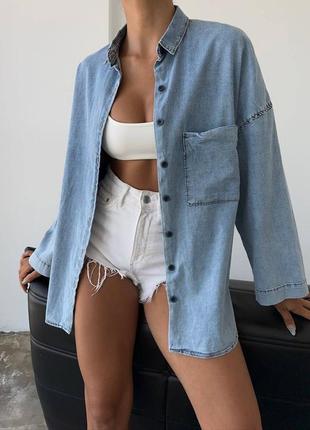 Женская рубашка на пуговицах