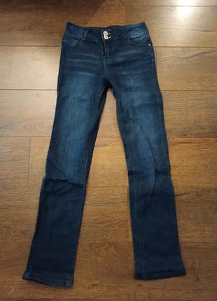 Прямі джинси