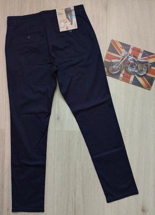 Темно-синие мужские брюки-чиносы р. 34 (l) tapered fit4 фото