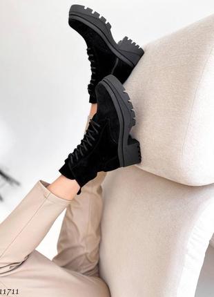Черные натуральные замшевые демисезонные деми осенние ботинки на шнурках шнуровке толстой высокой подошве платформе замша осень3 фото