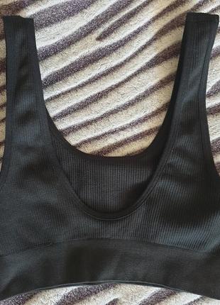 Чорний безшовний топ в рубчик primark xs2 фото