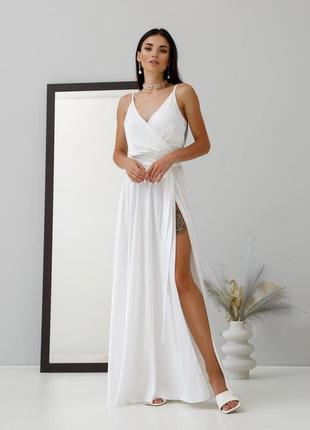 Платье женское длинное, шелковое, на запах, нарядное, однотонное, белое3 фото